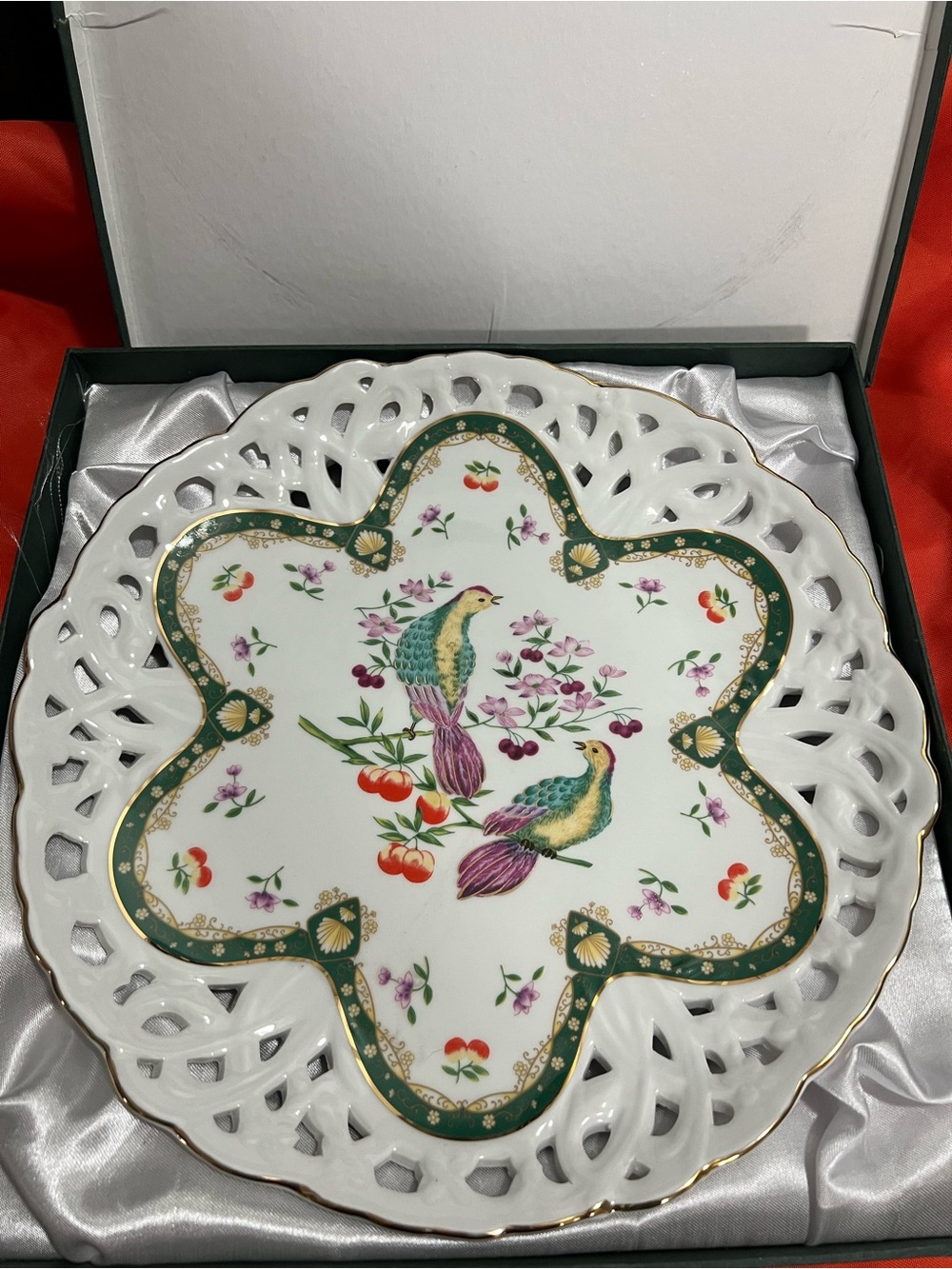 American Atelier at Home Bird of Paradise Reticulated 12” Porcelain Plate in box